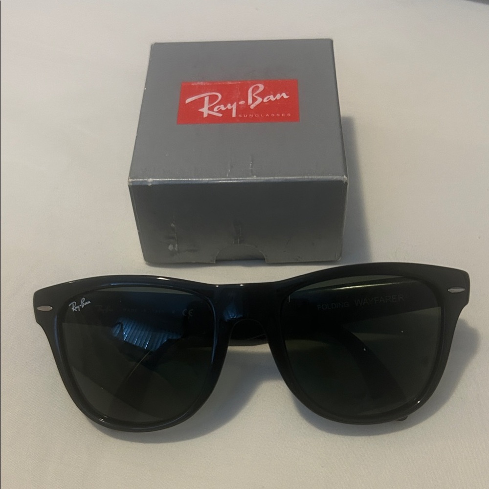 Ray-Ban Black Wayfarer Sunglasses